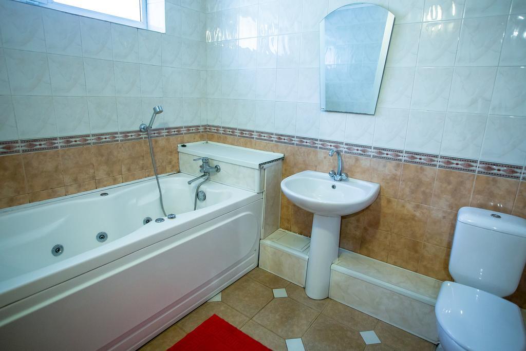 Premium Hotel Izmaił Zewnętrze zdjęcie
