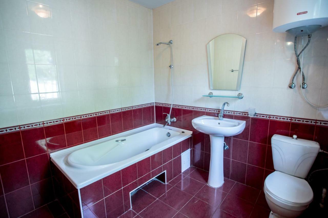Premium Hotel Izmaił Zewnętrze zdjęcie